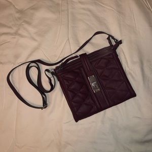 Jessica Simpson purse